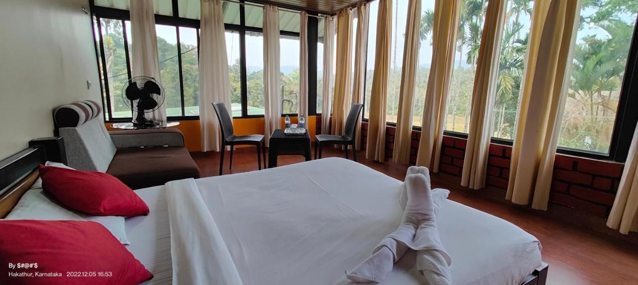 Pool Side Villa'S Of Coorg Madikeri Exterior photo