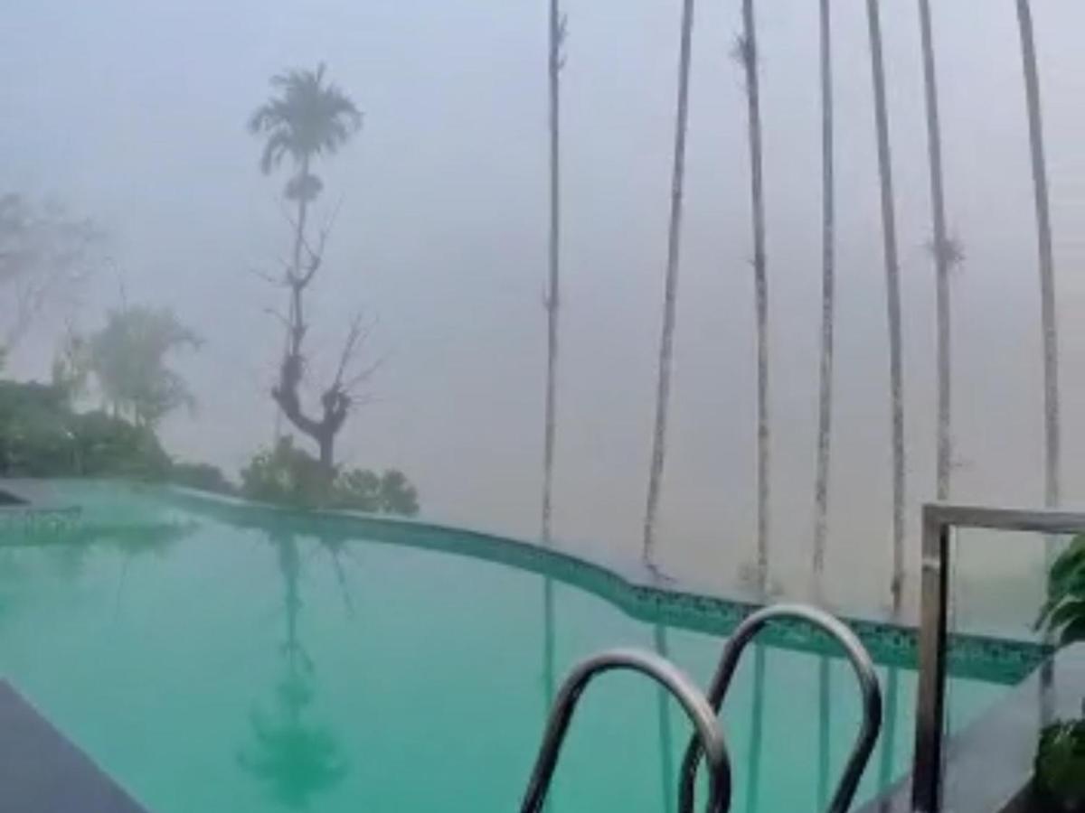 Pool Side Villa'S Of Coorg Madikeri Exterior photo